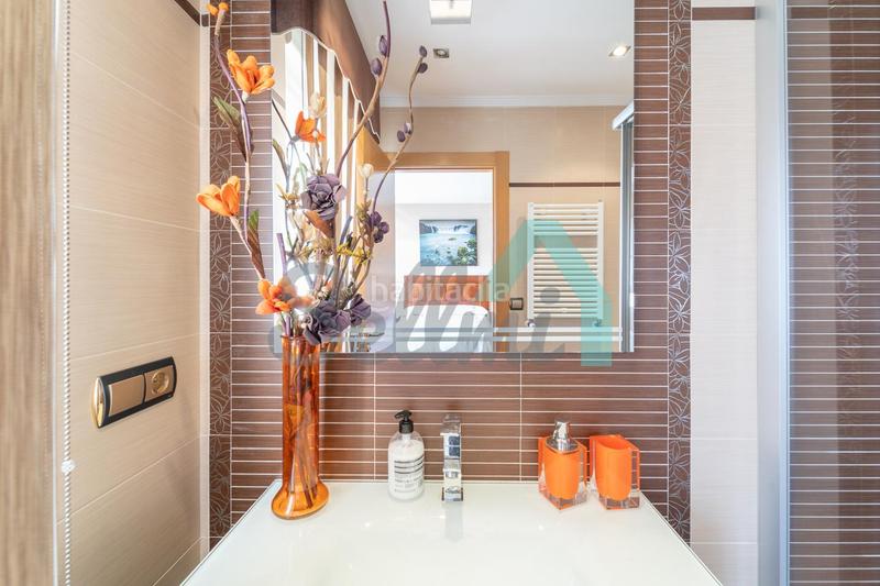 Foto cec984f4-9874-4488-84af-045bd02ebec8. Casa aparellada amb calefacció piscina a Santa María del Mar - El Puerto Castrillón