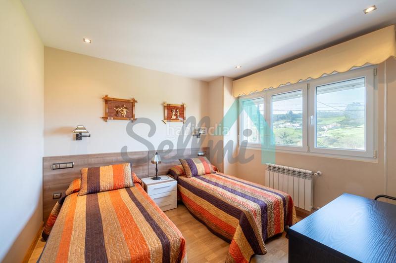 Foto d39a9e47-0bda-4141-8c21-9699981f0a74. Casa aparellada amb calefacció piscina a Santa María del Mar - El Puerto Castrillón