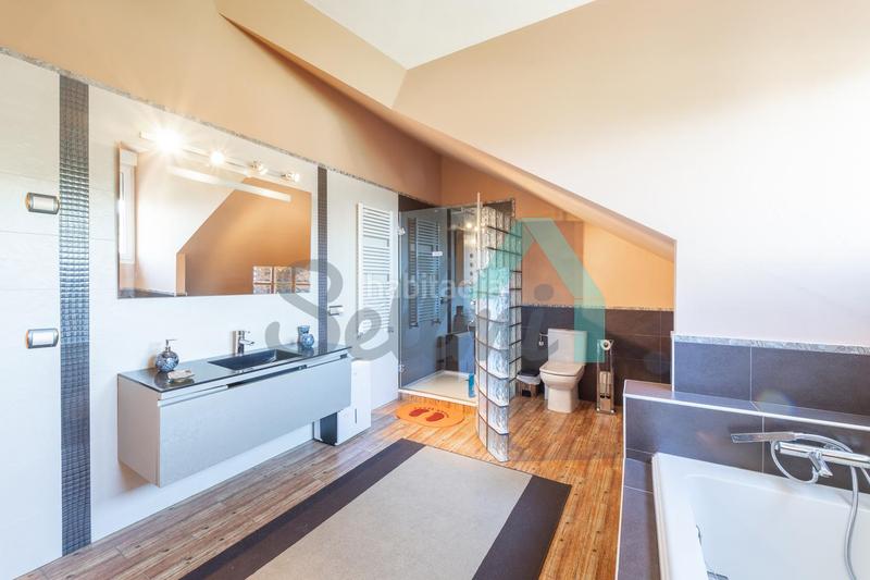 Foto d4a2803b-9ec4-4dfa-9a32-189d8820759a. Casa aparellada amb calefacció piscina a Santa María del Mar - El Puerto Castrillón