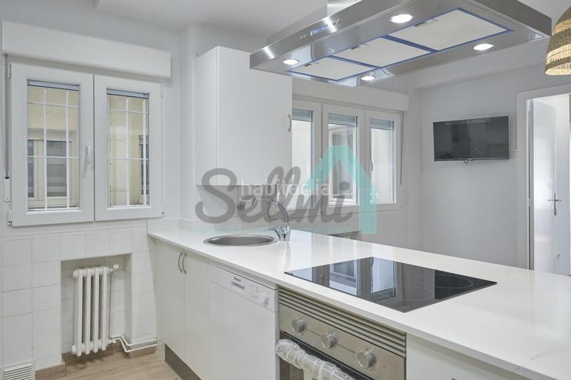Foto 8dacd35e-ce2e-46ef-8249-1f8011838852. Location appartement avec chauffage dans Centro Avilés
