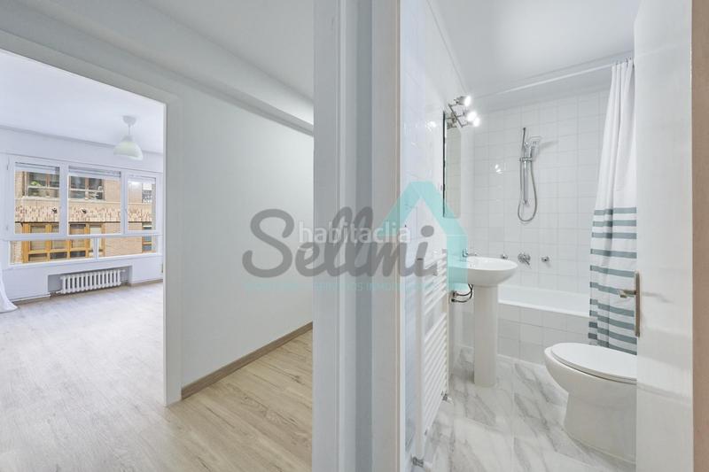 Foto 0c3bd566-8fb7-4166-92c4-8a02ea93c0a0. Alquiler piso en Centro Avilés