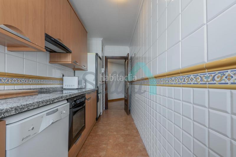 Foto 2a9aba08-7148-4438-85fa-68cfa7d8c9ee. Affitto appartamento con riscaldamento parcheggio in Oviedo
