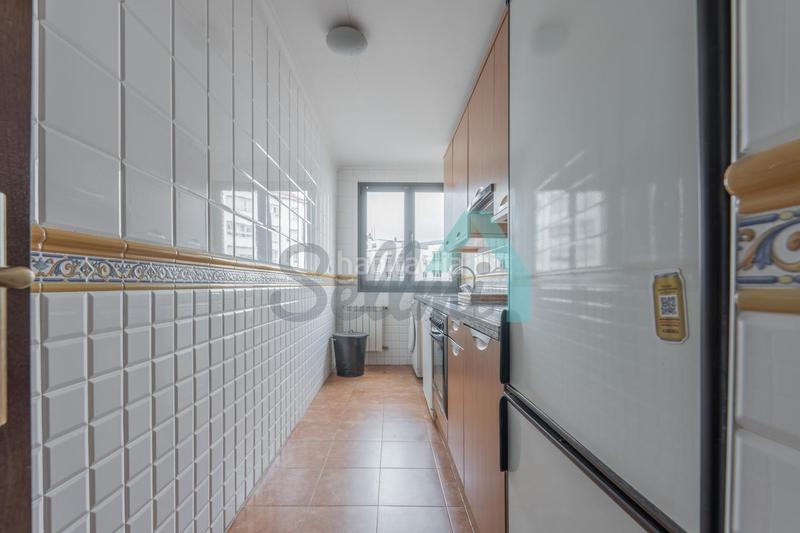 Foto 202eeaa0-861c-4657-961c-bb78e325e7c0. Location appartement avec chauffage parking dans Auditorio - Seminario - Parque de Invierno Oviedo