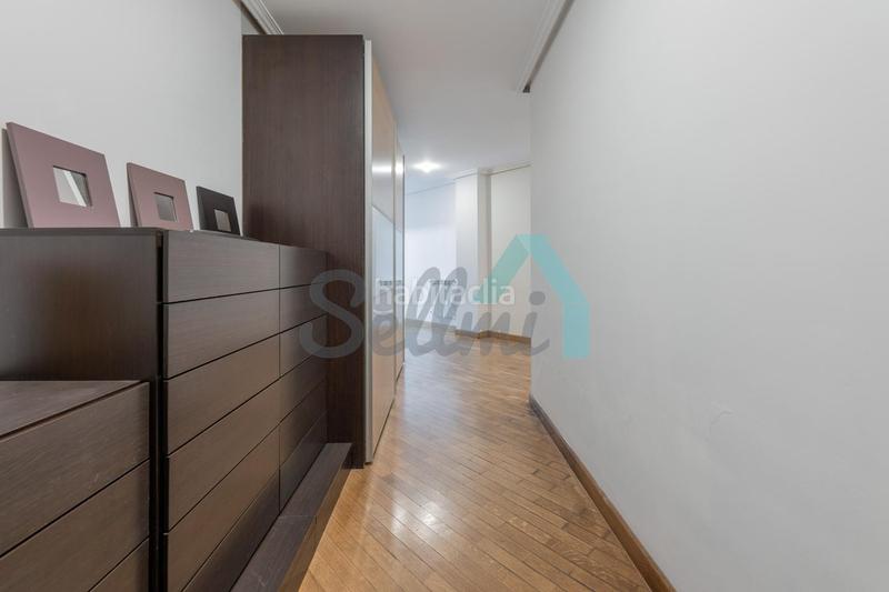 Foto 47ecf92b-d709-4f77-b1b8-e1e0ebc80c2e. Location appartement avec chauffage parking dans Auditorio - Seminario - Parque de Invierno Oviedo