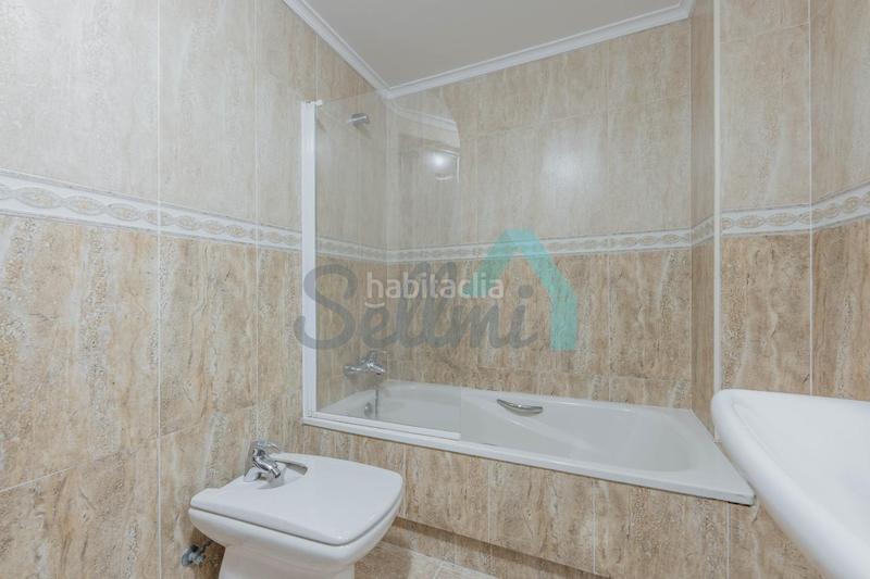 Foto 8993b690-5a3b-4a84-8369-395b5639b100. Location appartement avec chauffage parking dans Auditorio - Seminario - Parque de Invierno Oviedo