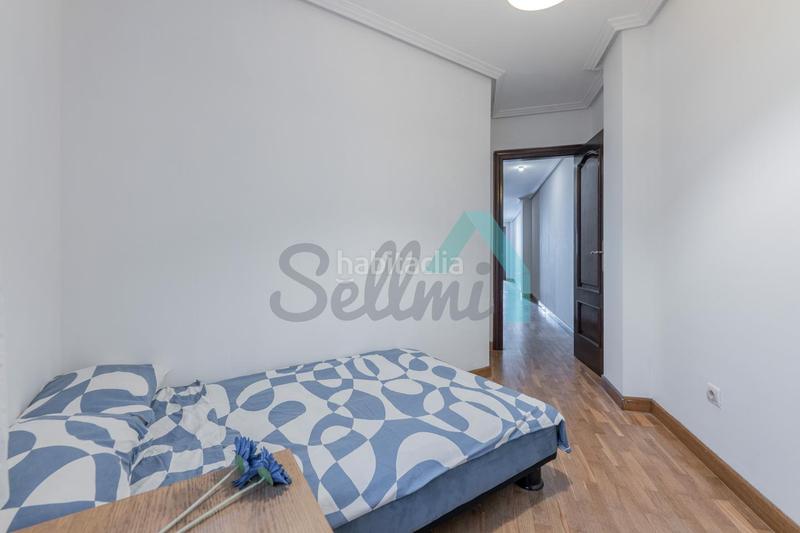 Foto bea9e2d8-8ab3-4e99-95b5-efe1ca443752. Location appartement avec chauffage parking dans Auditorio - Seminario - Parque de Invierno Oviedo