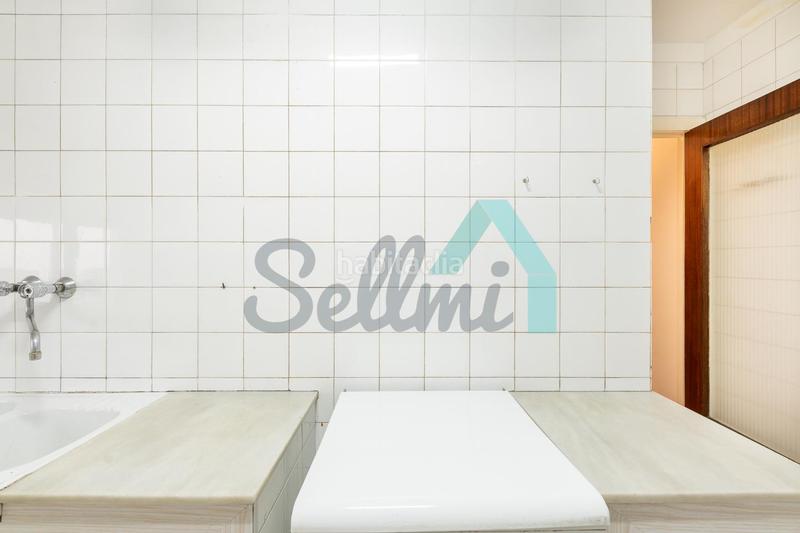 Foto 2bedde3f-0c89-4ded-9aeb-68464e0ba0e8. Piso en Salesas - Foncalada - Campoamor Oviedo