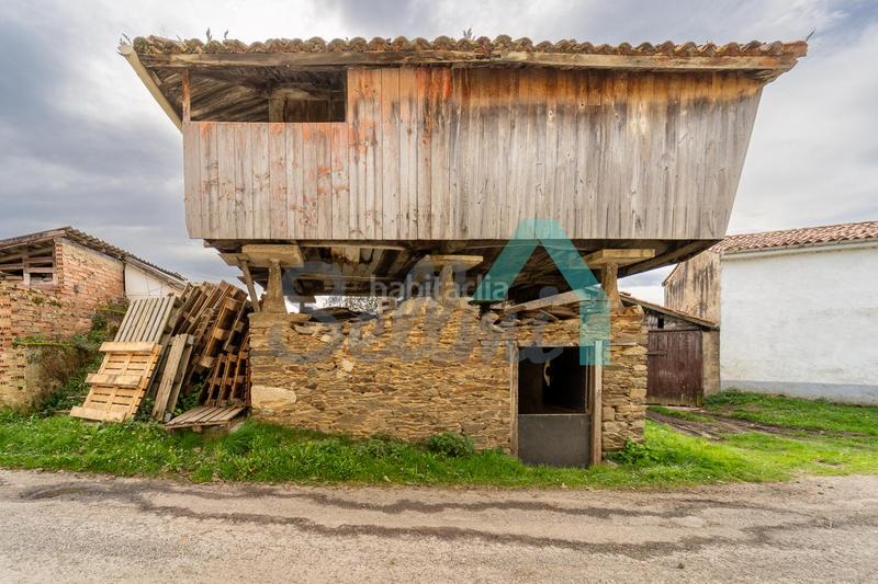 Foto 62280580-255e-46c8-8f77-c6463b1bc502. Terreny residencial a Cudillero