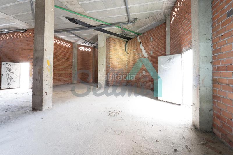 Foto 9c779ede-0d8e-4b82-b913-70a6679aa22e. Alquiler local comercial en La Florida Oviedo