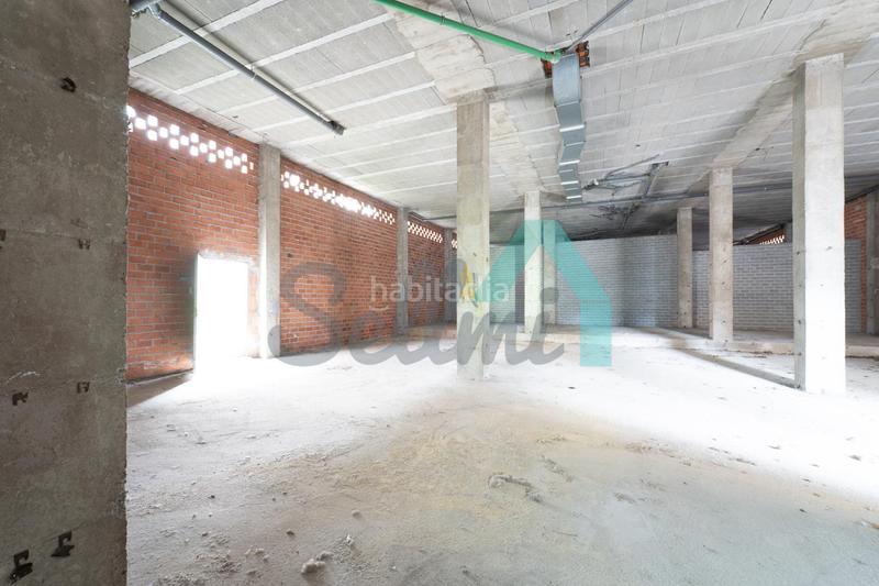 Foto d4dfca73-f0a7-4b88-ad1a-36cad287888f. Alquiler local comercial en La Florida Oviedo