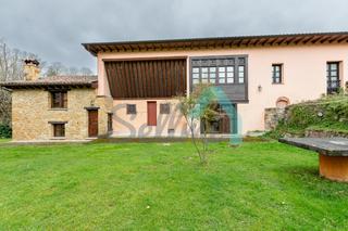 Casa  Caserio la corva