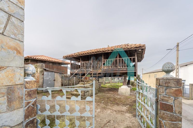 Foto 5636c692-5237-4c27-bb49-da67d6c75e69. Casa amb aparcament a Cudillero