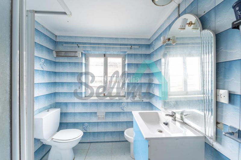 Foto 7a7ed3d3-128c-4a61-9a1b-85501c95297f. Casa amb aparcament a Cudillero