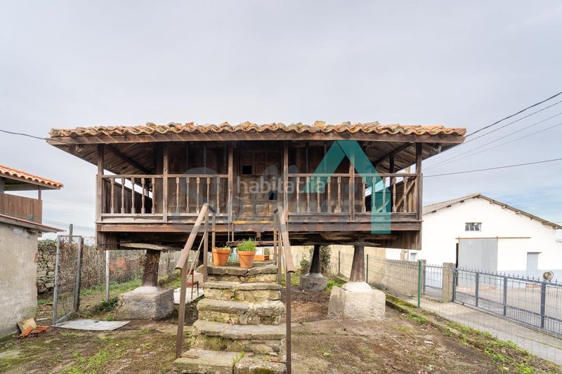 Foto 917a46fe-a64e-4074-ad35-659ef2879648. Casa amb aparcament a Cudillero