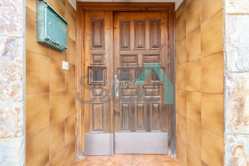 Foto bd19f686-bac7-4837-8b0e-39a9762c34e0. Casa amb aparcament a Cudillero