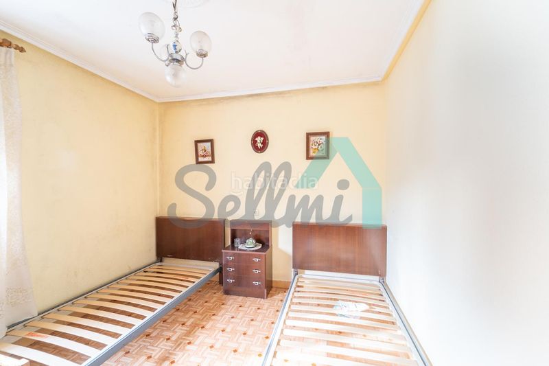 Foto cbaa8046-a3f5-4a31-bf35-a1604bc6a7e0. Casa amb aparcament a Cudillero