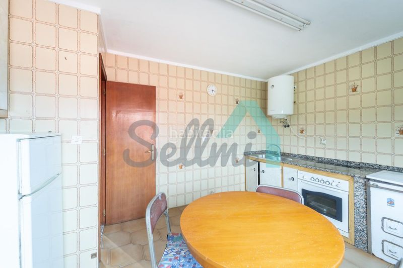 Foto e29aa0ff-95c8-4c23-9e50-fda6403923ea. Casa amb aparcament a Cudillero