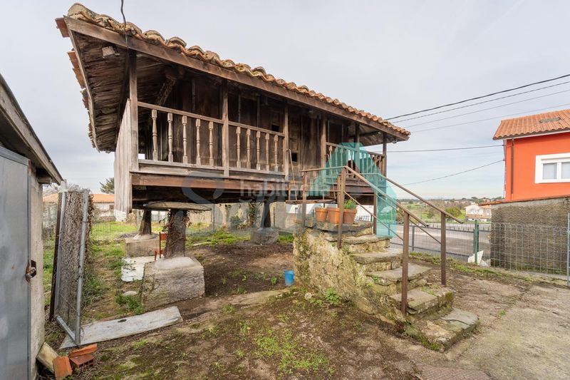 Foto f774130b-b5f7-40a0-a622-4853755bdab0. Casa amb aparcament a Cudillero