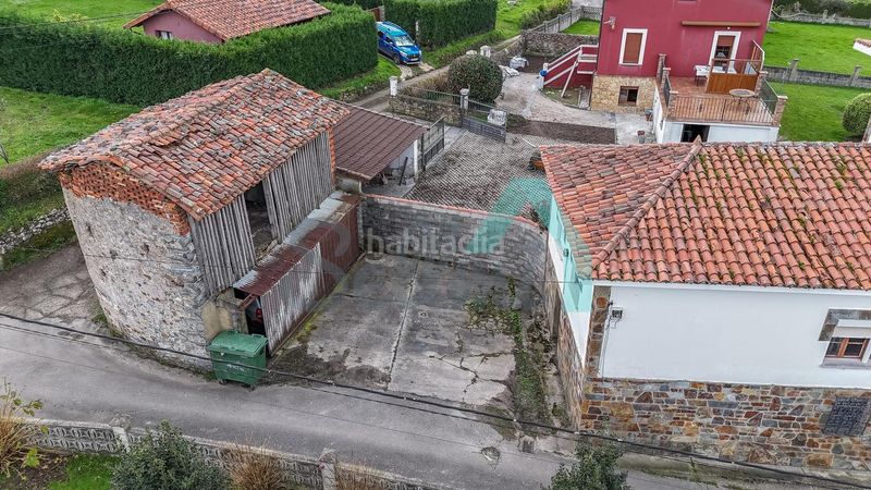 Foto fe86b1b3-dc6e-4f68-9842-ce4da1802685. Casa amb aparcament a Cudillero