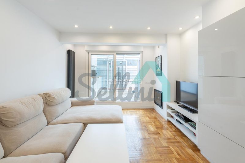 Foto 3e205c00-a87e-4c05-bdbf-373fcc8b5349. Ático en Masip Oviedo