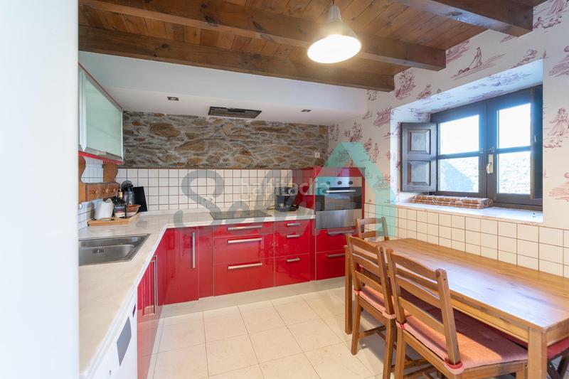 Foto 2f1f311f-cd1d-4b39-82ac-6616cb2050ce. Casa con riscaldamento in Cudillero