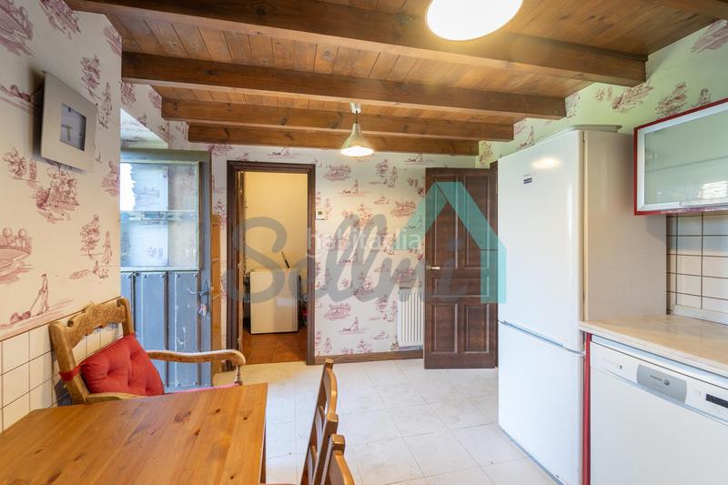 Foto 8acf446e-2dab-4815-985b-11b2bf94de30. Casa con riscaldamento in Cudillero