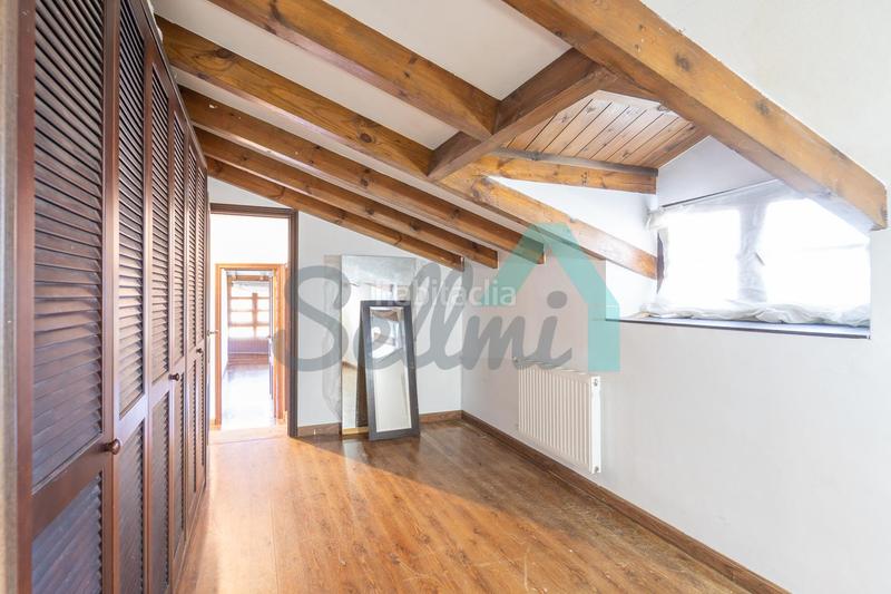 Foto f60595b5-3e32-4ccb-bdde-1b7052735f14. Casa con riscaldamento in Cudillero