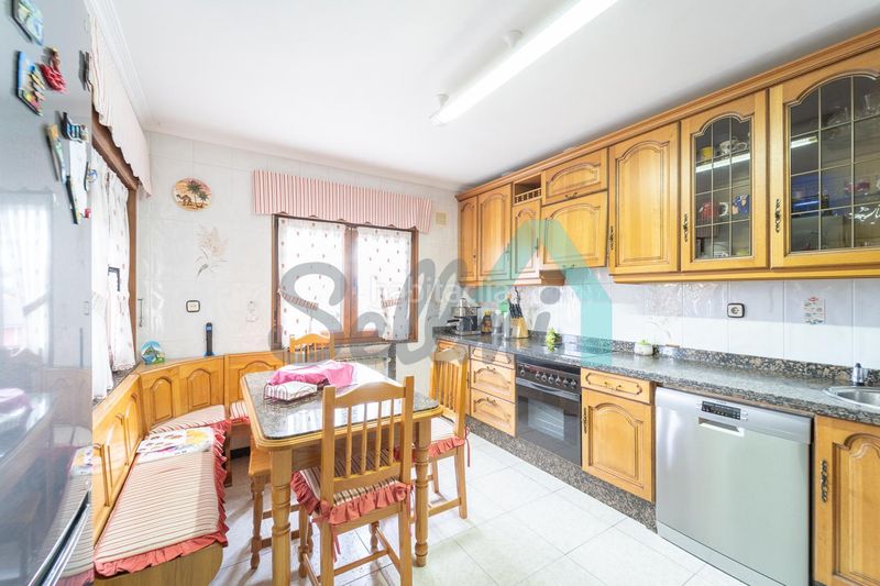 Foto 043542b7-ea2c-4a79-b660-e1dcf5db572e. Casa amb calefacció aparcament a Viella-Granda-Meres Siero