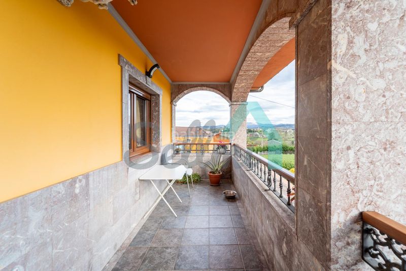 Foto 0a7e9b6e-93cd-4154-9c5a-f1541a75bda0. Casa amb calefacció aparcament a Viella-Granda-Meres Siero