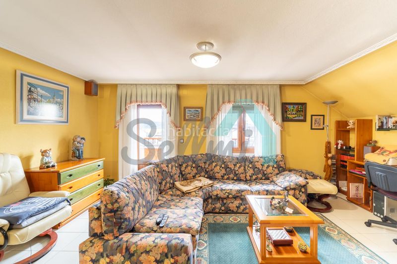 Foto 7b807758-53dc-43c1-a560-8ffe9bef7e8b. Casa amb calefacció aparcament a Viella-Granda-Meres Siero