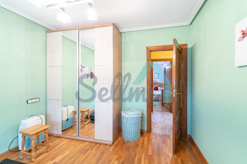 Foto 8af9574d-d1fd-4a84-ae5b-03a22af07df1. Casa amb calefacció aparcament a Viella-Granda-Meres Siero