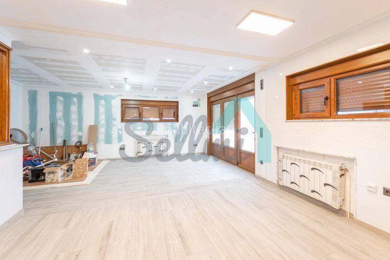 Foto bce5d32a-e9cd-4d39-b0c0-b8d8797eeee2. Casa amb calefacció aparcament a Viella-Granda-Meres Siero