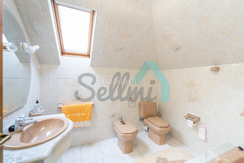 Foto c18faa84-472d-4c01-8db7-31d547c4fdf0. Casa amb calefacció aparcament a Viella-Granda-Meres Siero