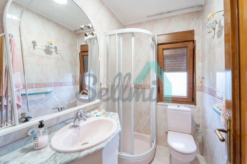 Foto c7ed7be5-e81e-4182-8572-575205144d64. Casa amb calefacció aparcament a Viella-Granda-Meres Siero