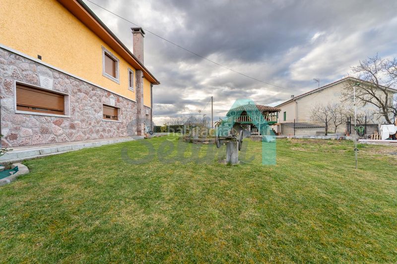 Foto e1bfc0af-6fa3-4e2d-be19-1e45e4d01dc5. Casa amb calefacció aparcament a Viella-Granda-Meres Siero