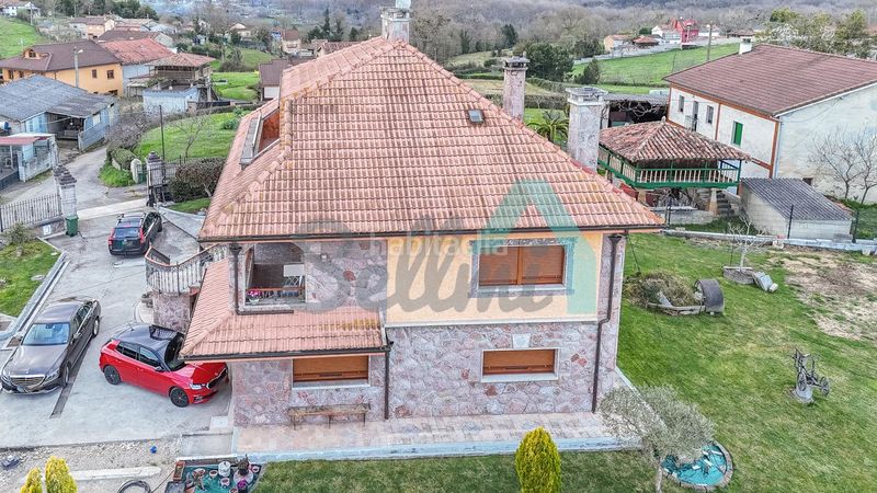 Foto e2a4ef11-3ea1-48e9-bced-3dde0872501c. Casa amb calefacció aparcament a Viella-Granda-Meres Siero