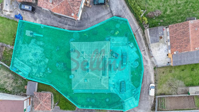 Foto f4cff8f7-c83a-4fb2-8204-e58aa74e51f8. Casa amb calefacció aparcament a Viella-Granda-Meres Siero