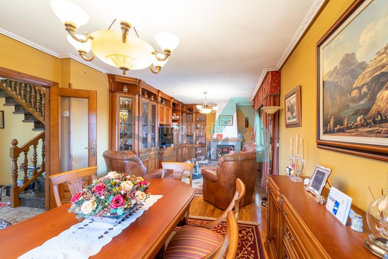 Foto f650dae9-6058-4654-b94c-d2401af21330. Casa amb calefacció aparcament a Viella-Granda-Meres Siero