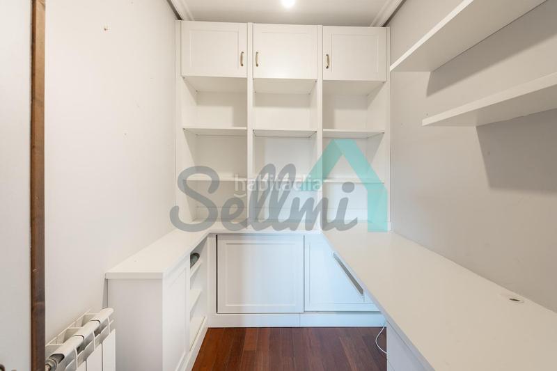 Foto 0fd18e83-0f68-4b6c-b7b7-676b561bf5a0. Duplex con riscaldamento parcheggio in La Magdalena Avilés