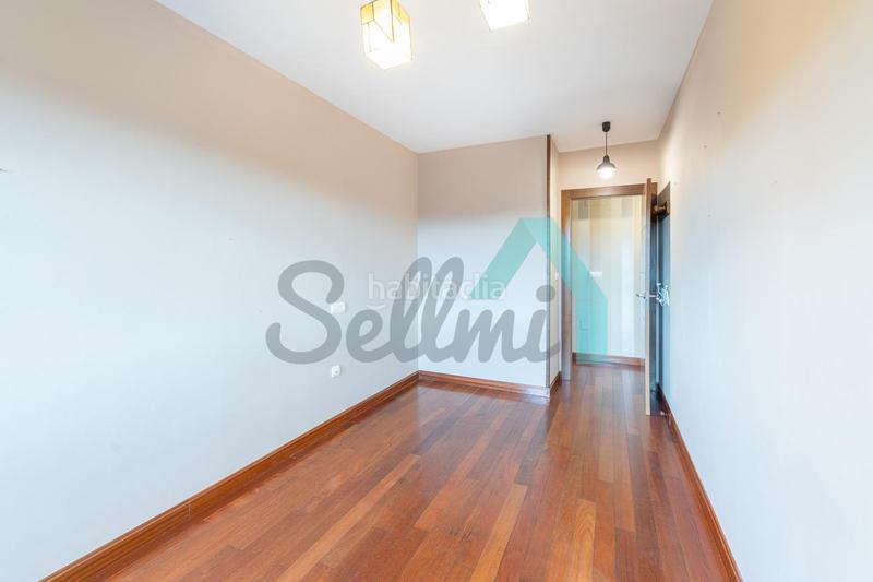 Foto 35ea9246-98f2-4c1a-8c49-c0713617f898. Duplex con riscaldamento parcheggio in La Magdalena Avilés