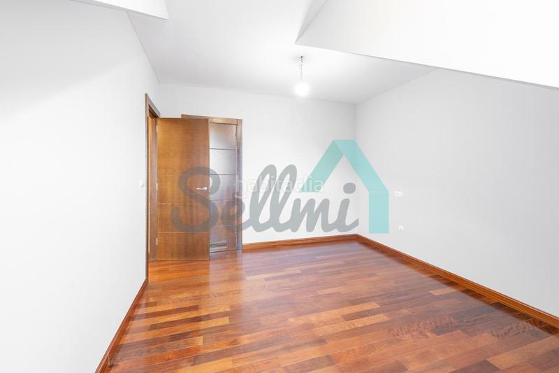 Foto 44e41939-0955-4acd-a61f-5109d70e6155. Duplex con riscaldamento parcheggio in La Magdalena Avilés