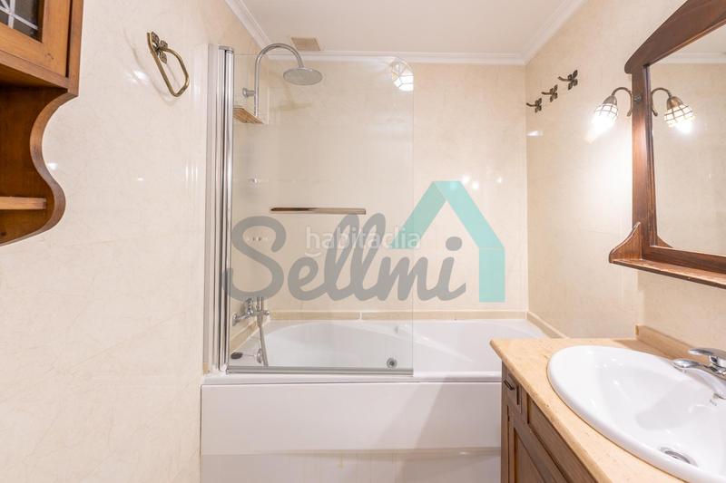 Foto 060b0616-fbb3-4354-bb81-af5f687ff8b7. Zweistöckige wohnung mit heizung parking in La Magdalena Avilés