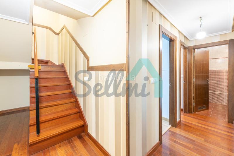 Foto d3f31f83-e77f-473c-97ed-7bc83bdf649f. Zweistöckige wohnung mit heizung parking in La Magdalena Avilés