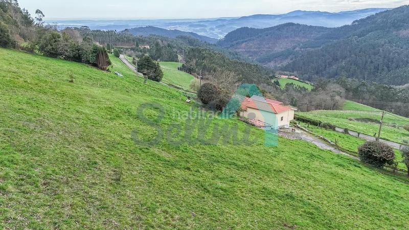 Foto 1ac619ca-9ce0-4851-83f4-956b745cb401. Terreny residencial a Pravia