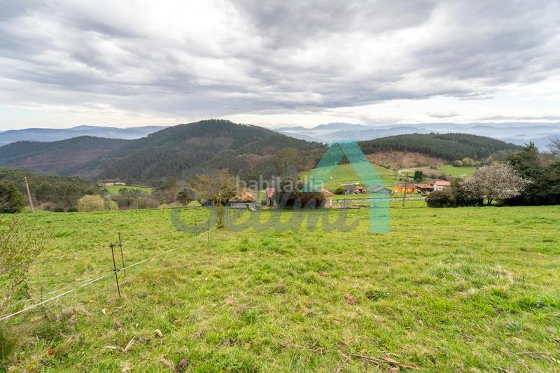Foto 936fa8a9-8cfa-468e-a090-0ebbbb1b9f69. Terreny residencial a Pravia