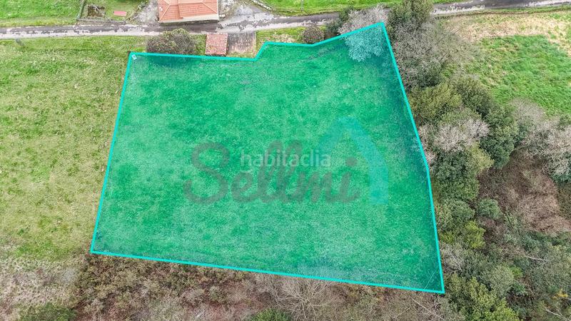 Foto ddcf2486-cf72-4ea5-8e2f-7ad844c8e429. Terreny residencial a Pravia