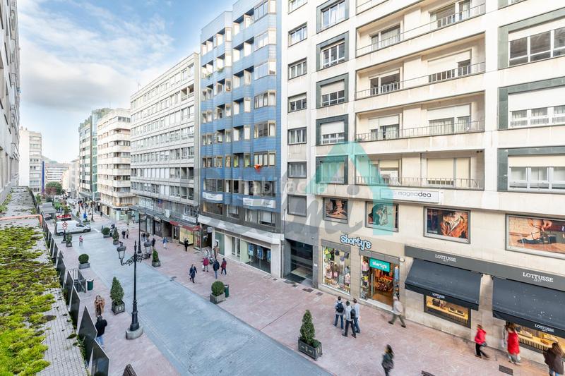 Foto 2eeed9ca-dcdc-428e-b480-59c4b8358dee. Location bureau dans Salesas - Foncalada - Campoamor Oviedo