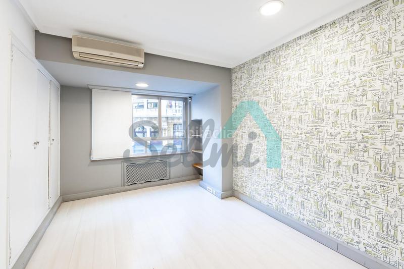 Foto 4a161a3d-0270-4a40-9d1a-ecc0ecf9a154. Location bureau dans Salesas - Foncalada - Campoamor Oviedo