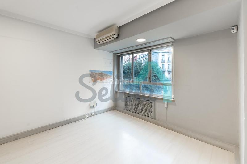 Foto 772c6587-d2ce-4d9f-993f-ce3de258411c. Miete büro in Salesas - Foncalada - Campoamor Oviedo