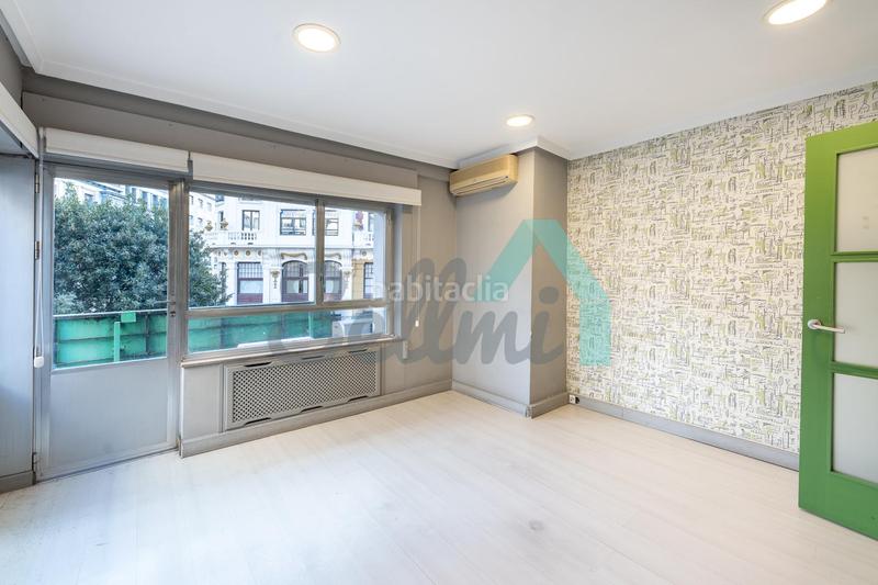 Foto eb17032a-aadb-4db9-973e-331323bfa52e. Miete büro in Salesas - Foncalada - Campoamor Oviedo